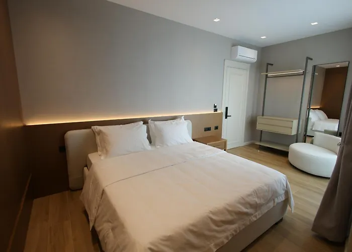 Dion Boutique - Center Hotel *