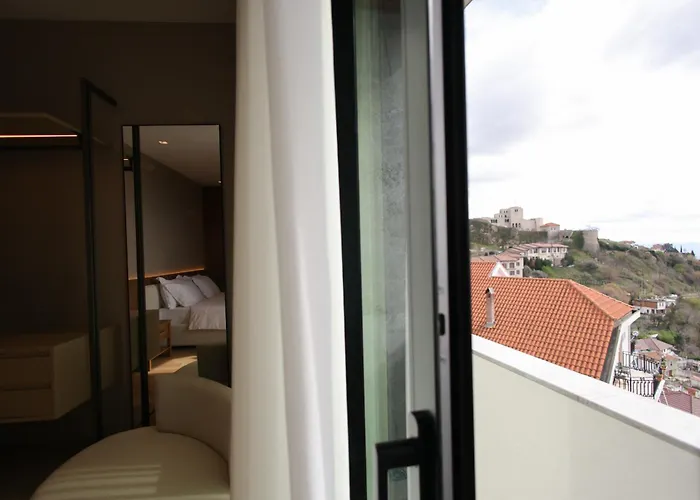 Dion Boutique - Center Hotel *