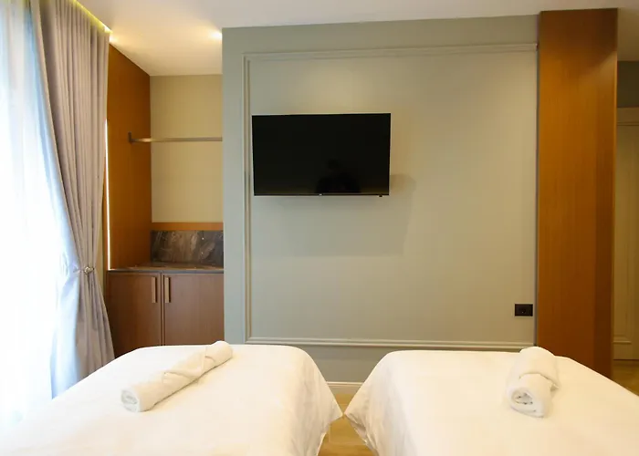 Dion Boutique - Center Hotel