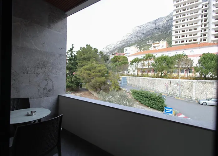 Dion Boutique - Center * Krujë